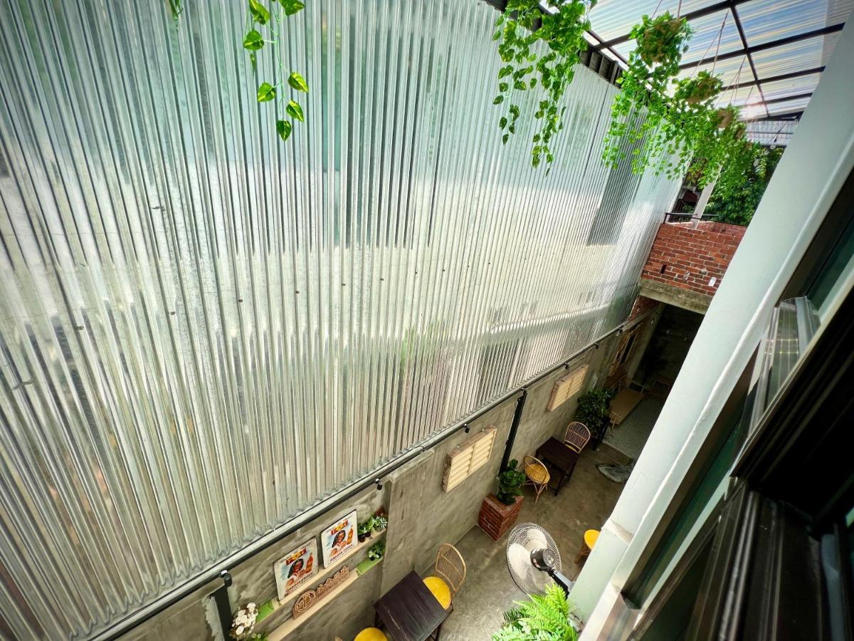Dosomething Guest House 8 イポー エクステリア 写真