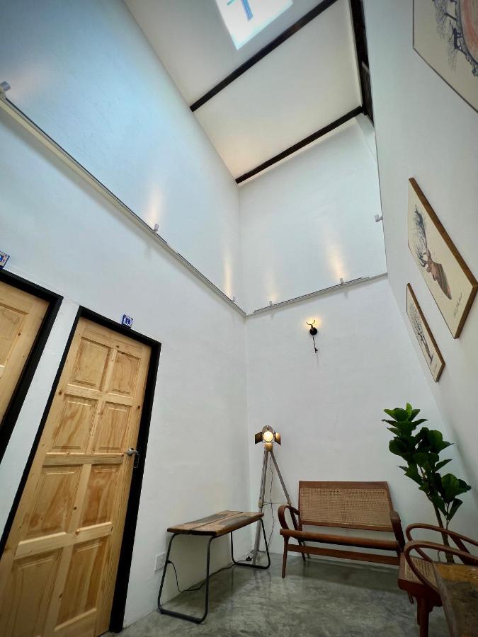 Dosomething Guest House 8 イポー エクステリア 写真